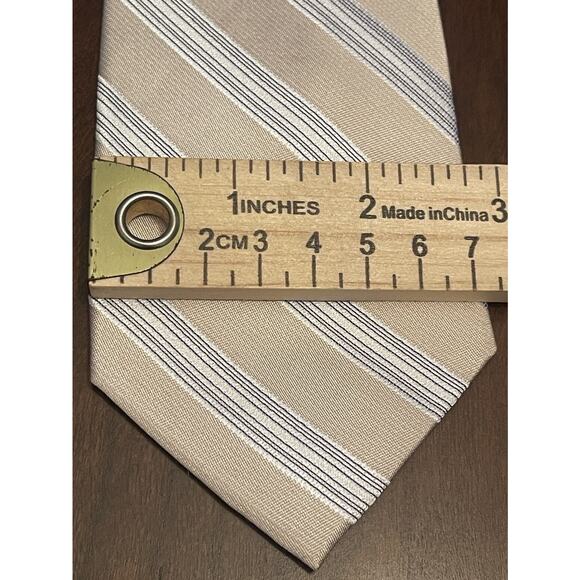 Calvin Klein 100% Silk Men’s Neck Tie Made In China - Picture 4 of 9